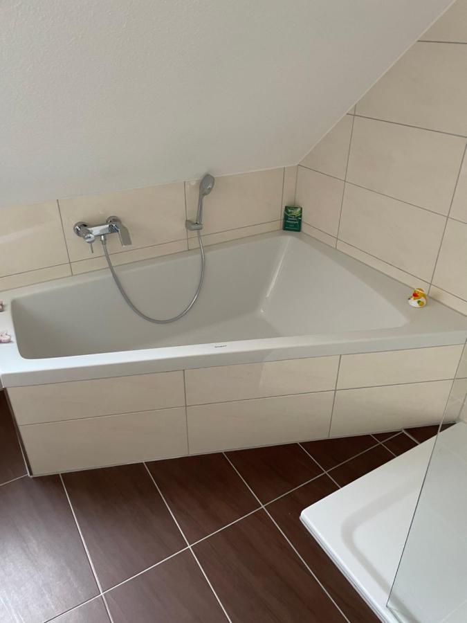 Schoene Wohnung In Deidesheim Buitenkant foto